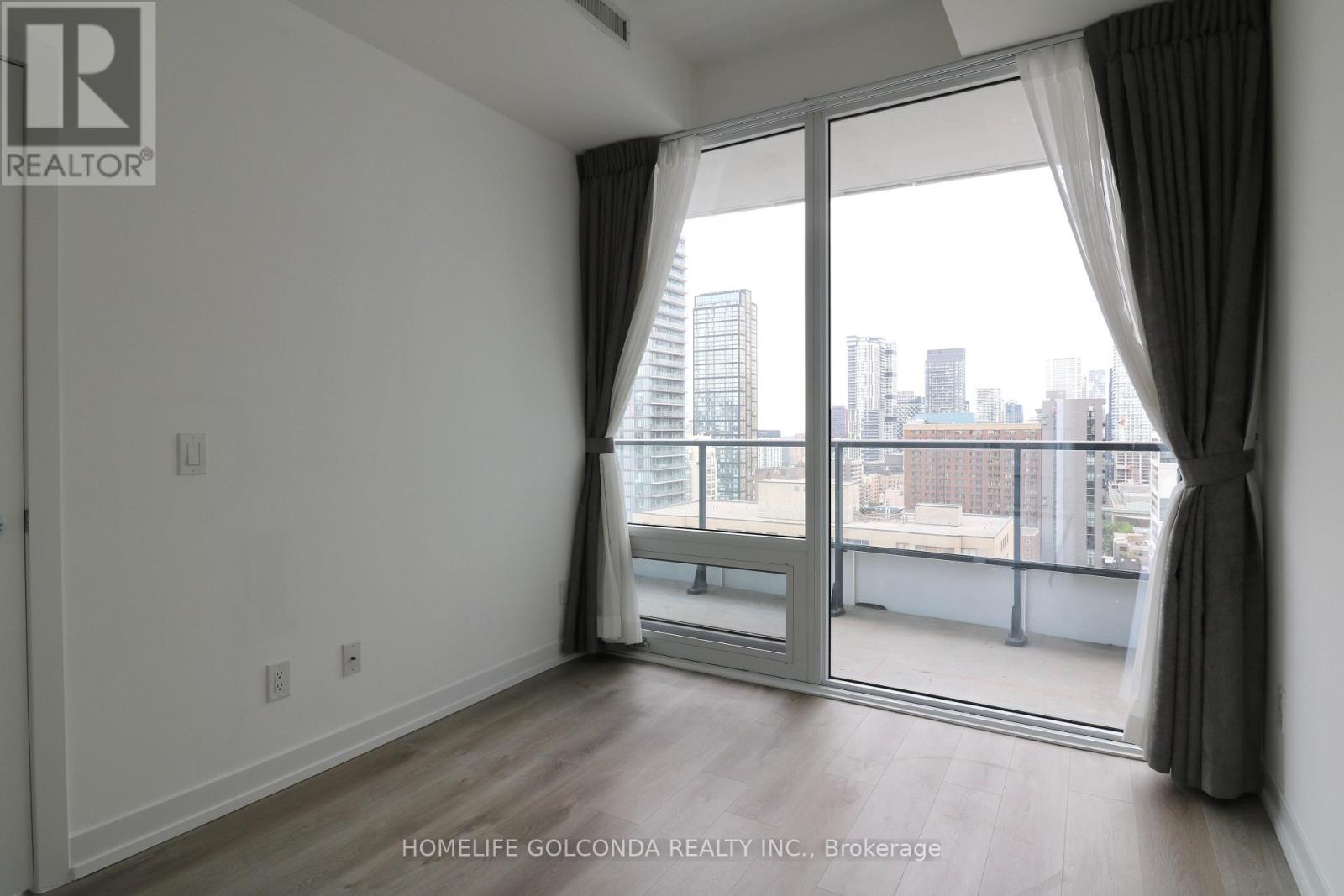 2216 - 85 Wood Street, Toronto, Ontario  M4Y 0E8 - Photo 7 - C13589586