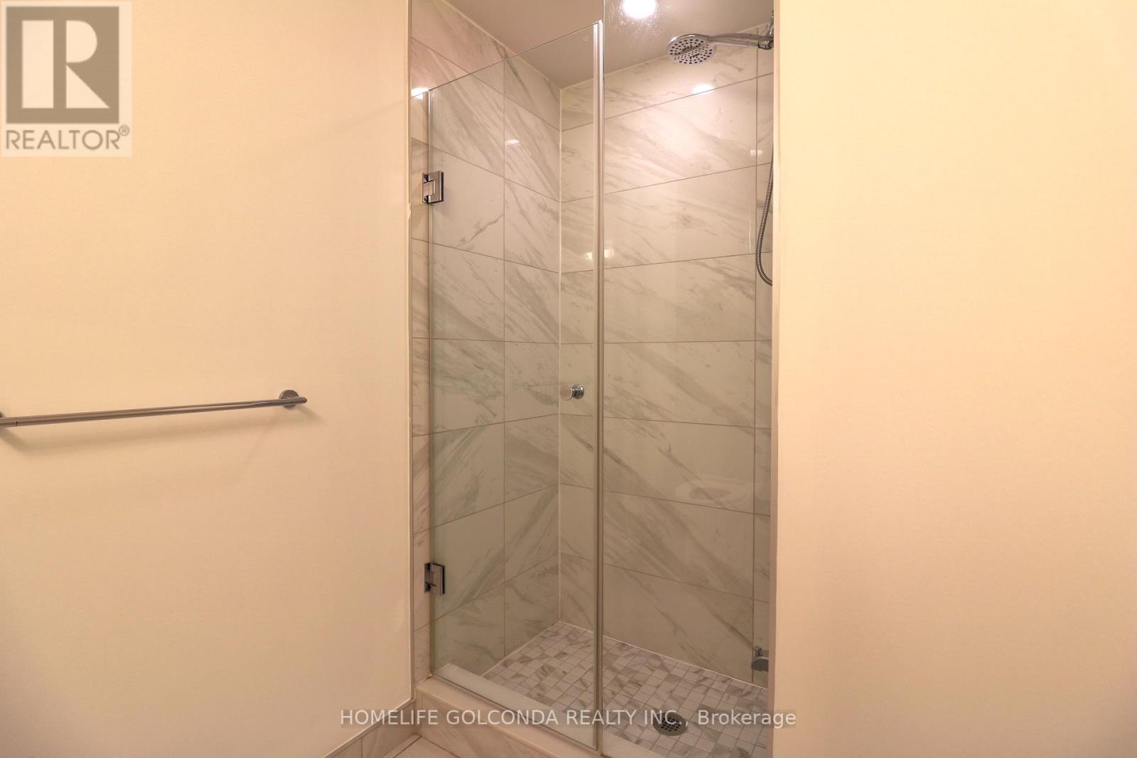 2216 - 85 Wood Street, Toronto, Ontario  M4Y 0E8 - Photo 11 - C13589586