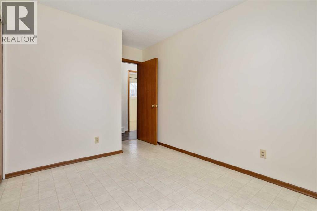36 Grandview Crescent, Camrose, Alberta  T4V 2K6 - Photo 10 - A2333245