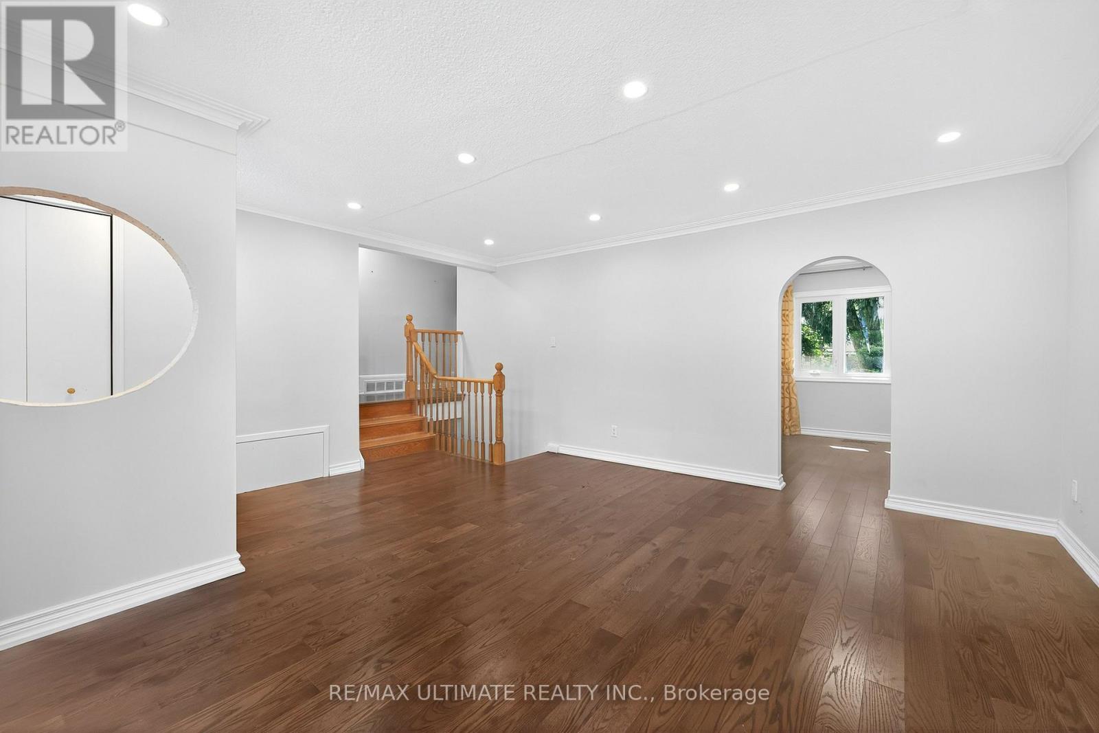 50 Charlemont Crescent, Toronto, Ontario  M1T 1M4 - Photo 5 - E13624828