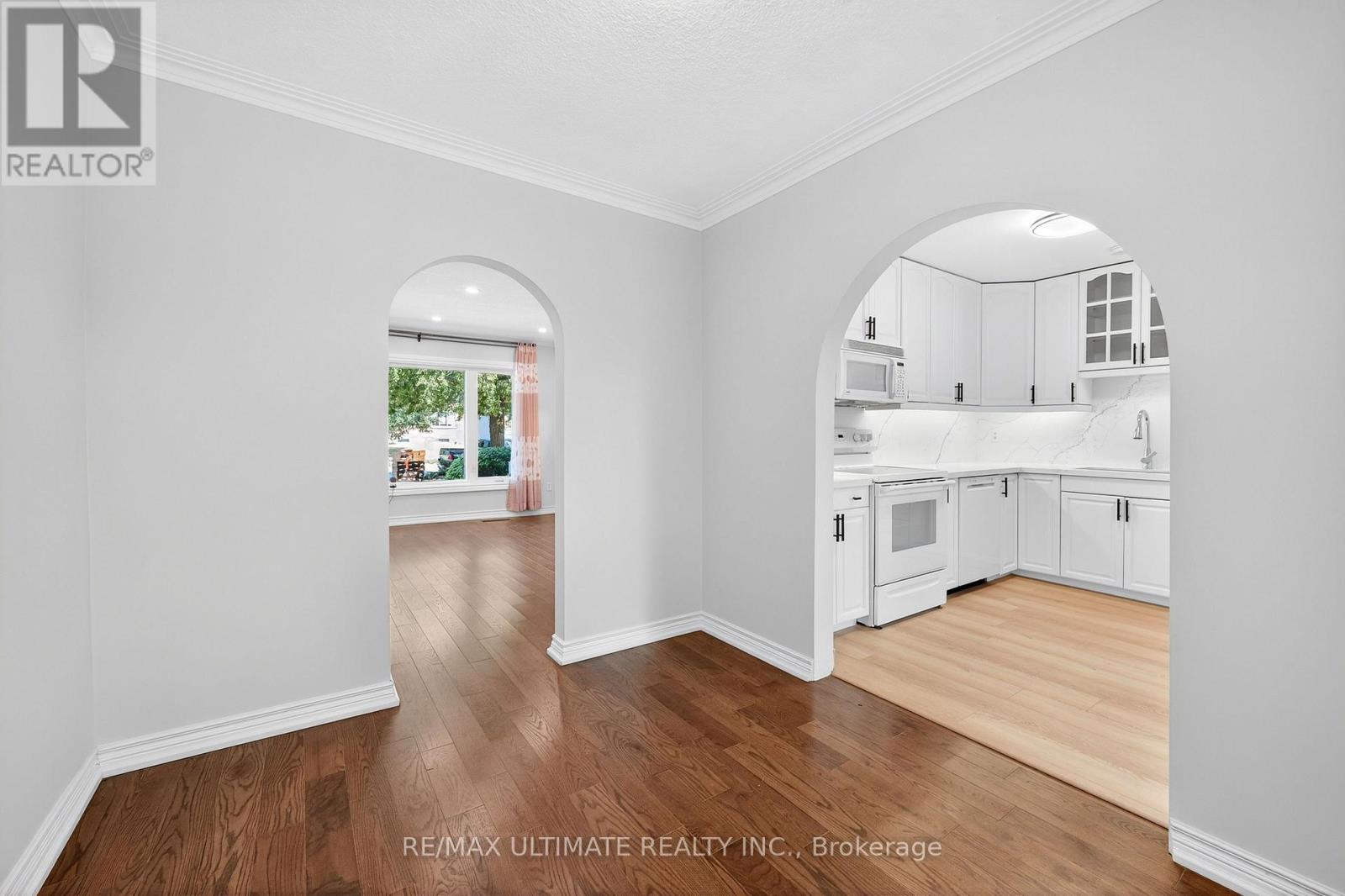50 Charlemont Crescent, Toronto, Ontario  M1T 1M4 - Photo 9 - E13624828