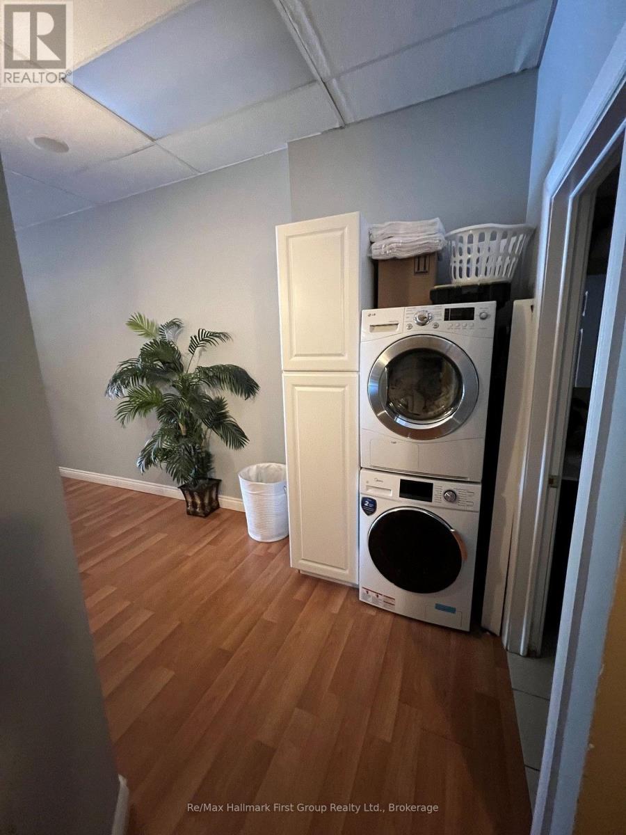 2066 Liverpool Road, Pickering, Ontario  L1X 1E2 - Photo 10 - E13625114