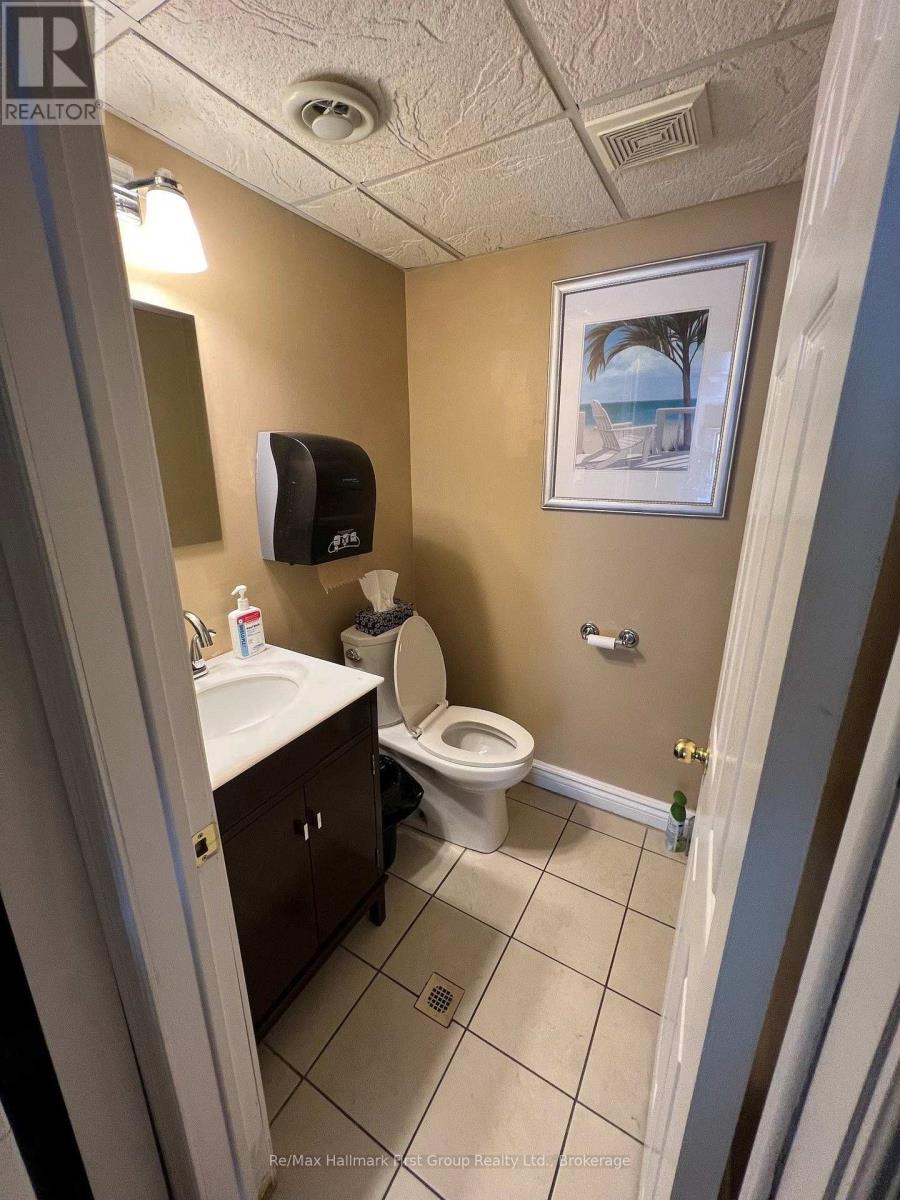 2066 Liverpool Road, Pickering, Ontario  L1X 1E2 - Photo 11 - E13625114