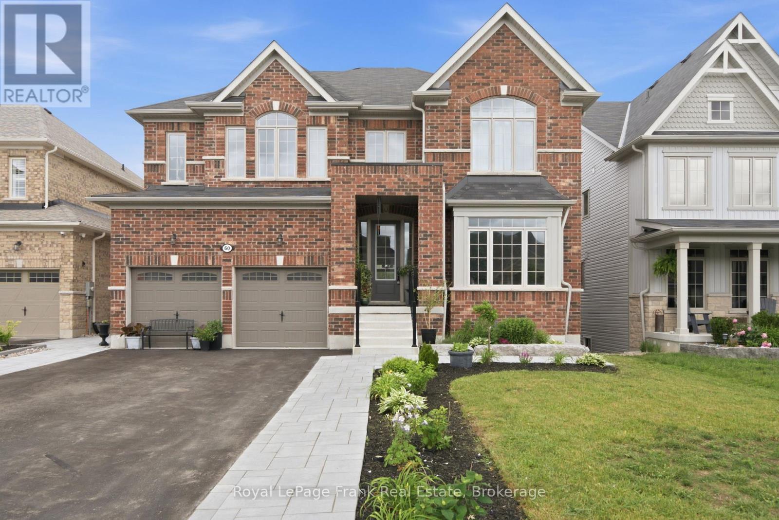 60 HENNESSEY CRESCENT, Kawartha Lakes, Ontario