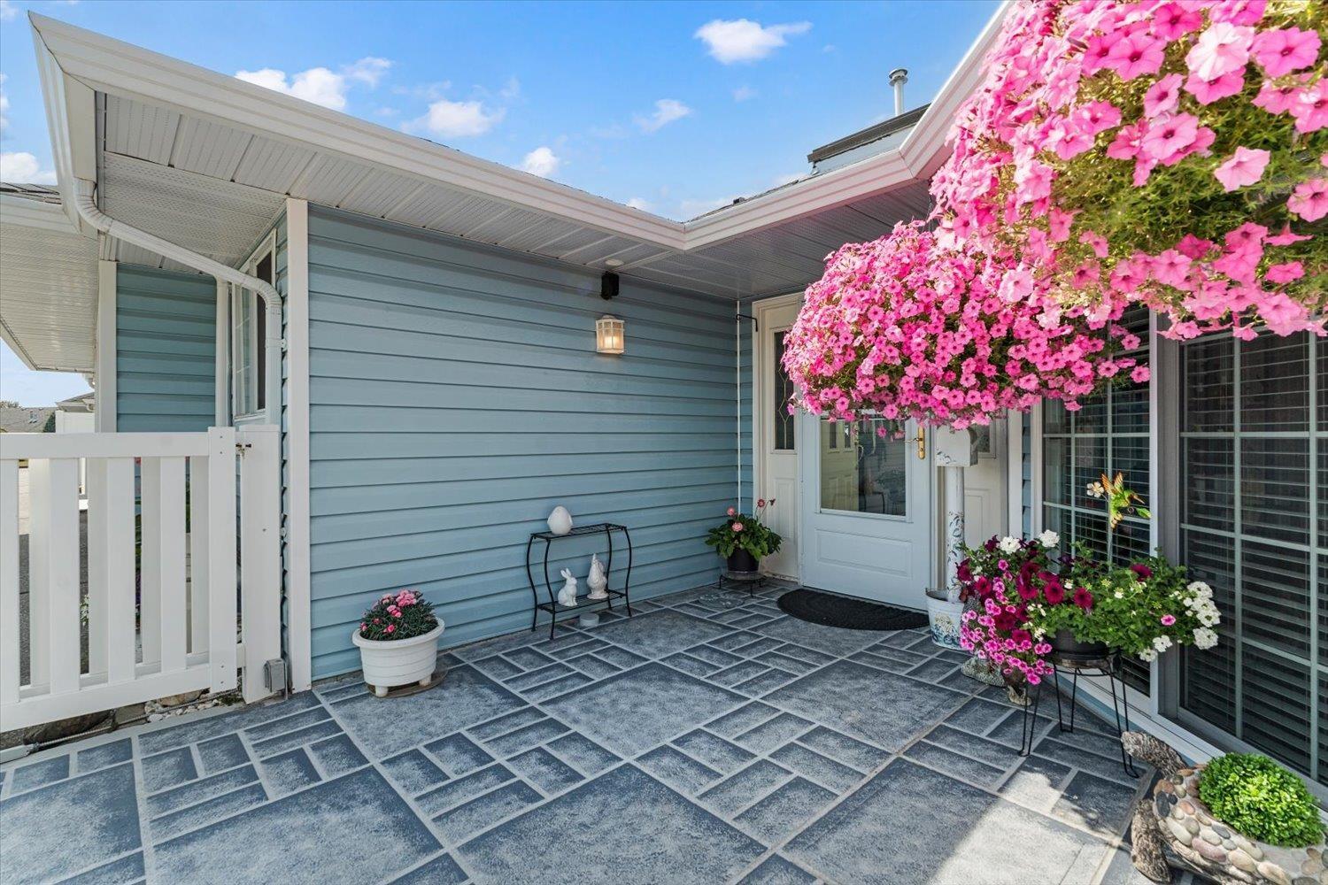 118 1450 Mccallum Road, Abbotsford, British Columbia  V2S 8A5 - Photo 2 - R3151396