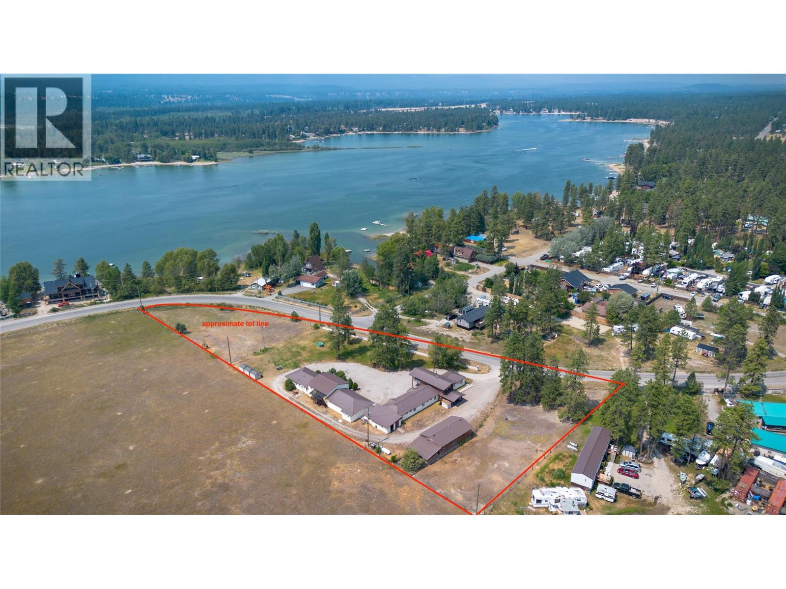 6532 Wasa Lake Park Drive, Wasa, British Columbia