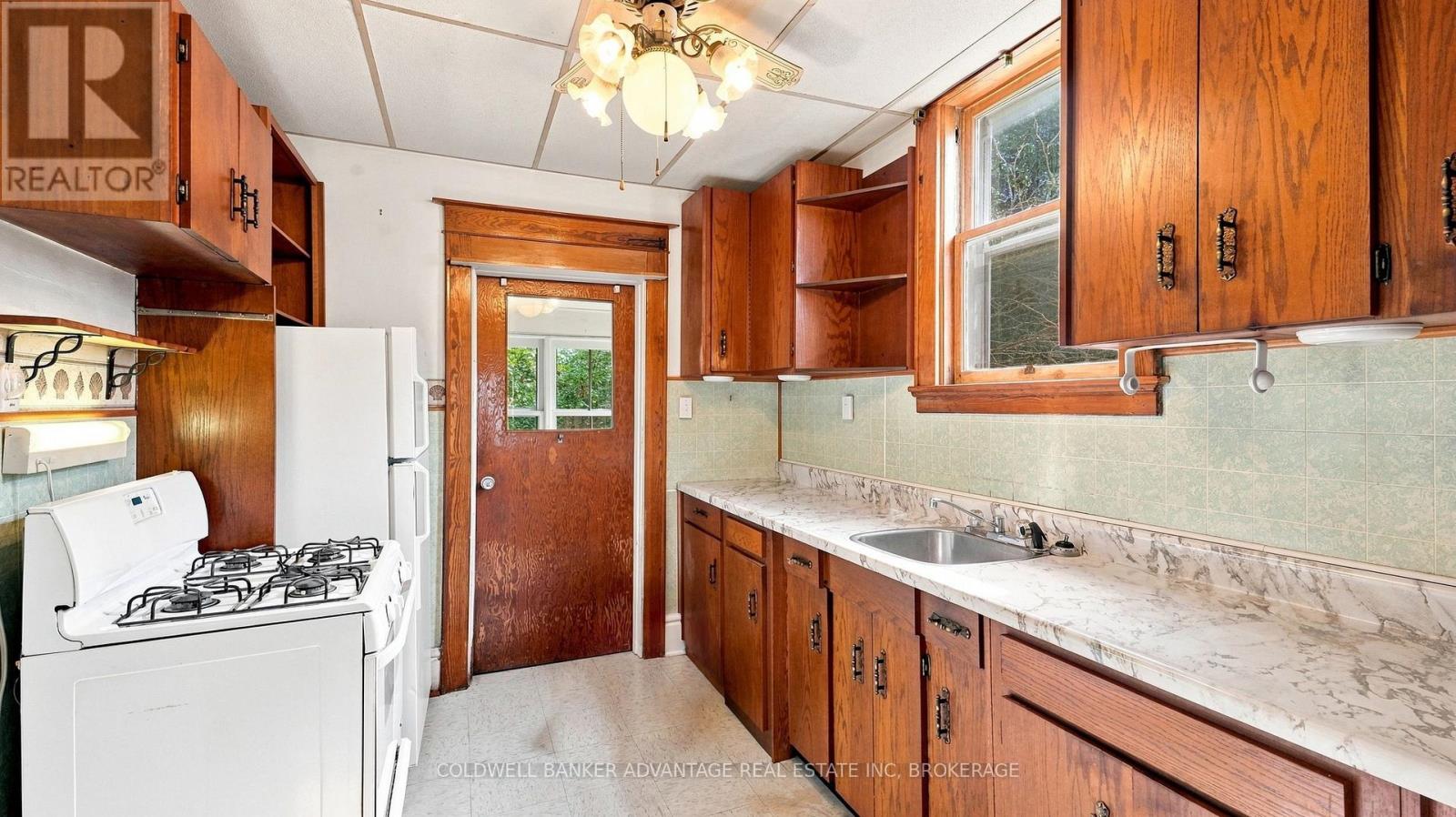 28 Dacotah Street, St. Catharines, Ontario  L2R 1Z4 - Photo 14 - X13625038