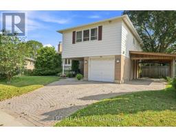 46 TWEEDROCK CRESCENT, Toronto, Ontario