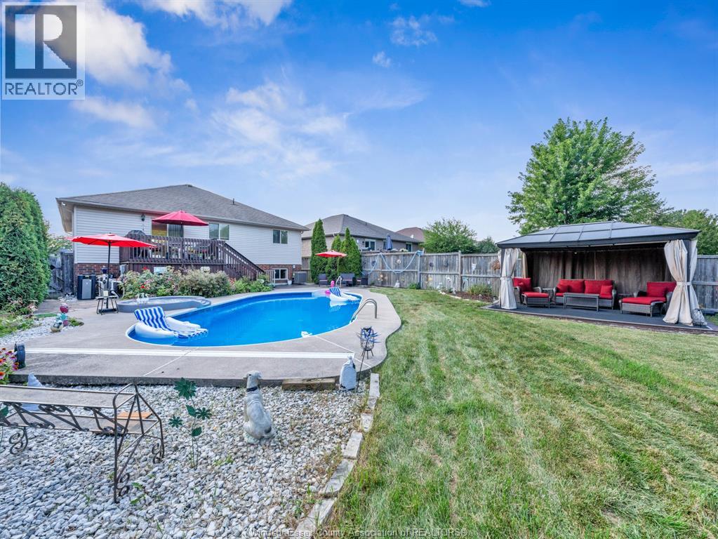 952 Banwell, Windsor, Ontario  N8P 1J2 - Photo 36 - 26018498