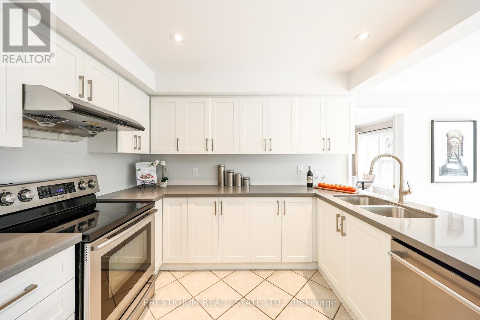 61 Addington Square, Markham (Unionville), Ontario  L3R 7N2 - Photo 16 - N13625016