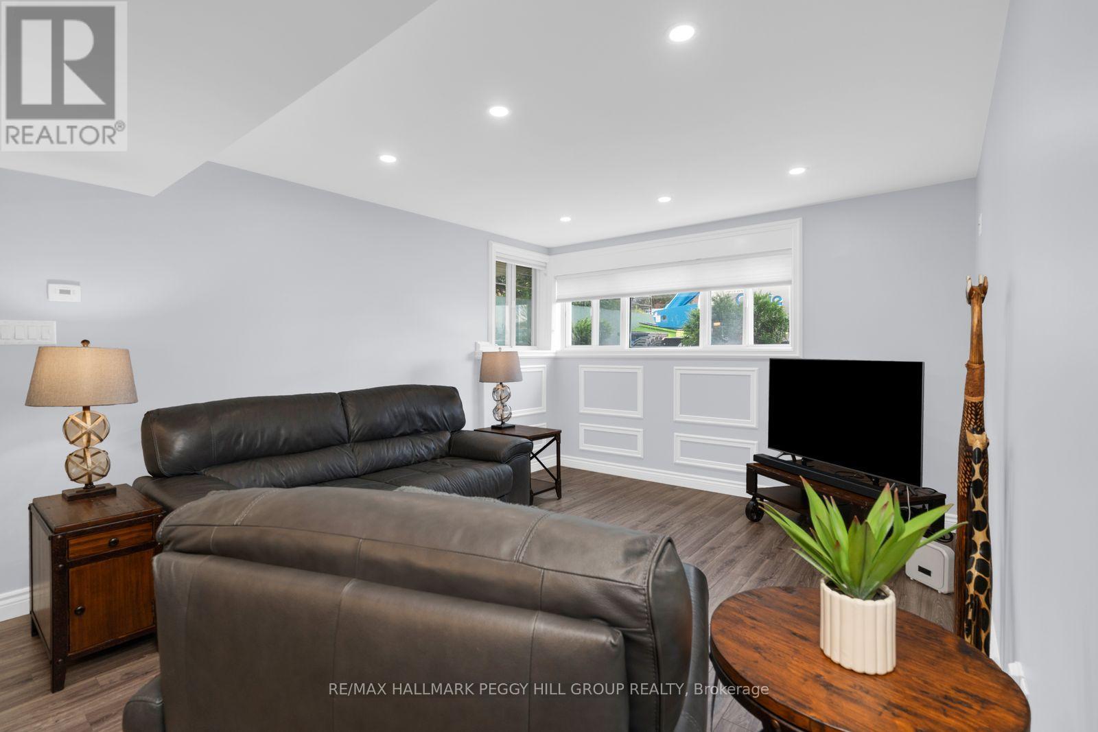 B08 - 126 Bell Farm Road, Barrie, Ontario  L4M 6J3 - Photo 3 - S13625028