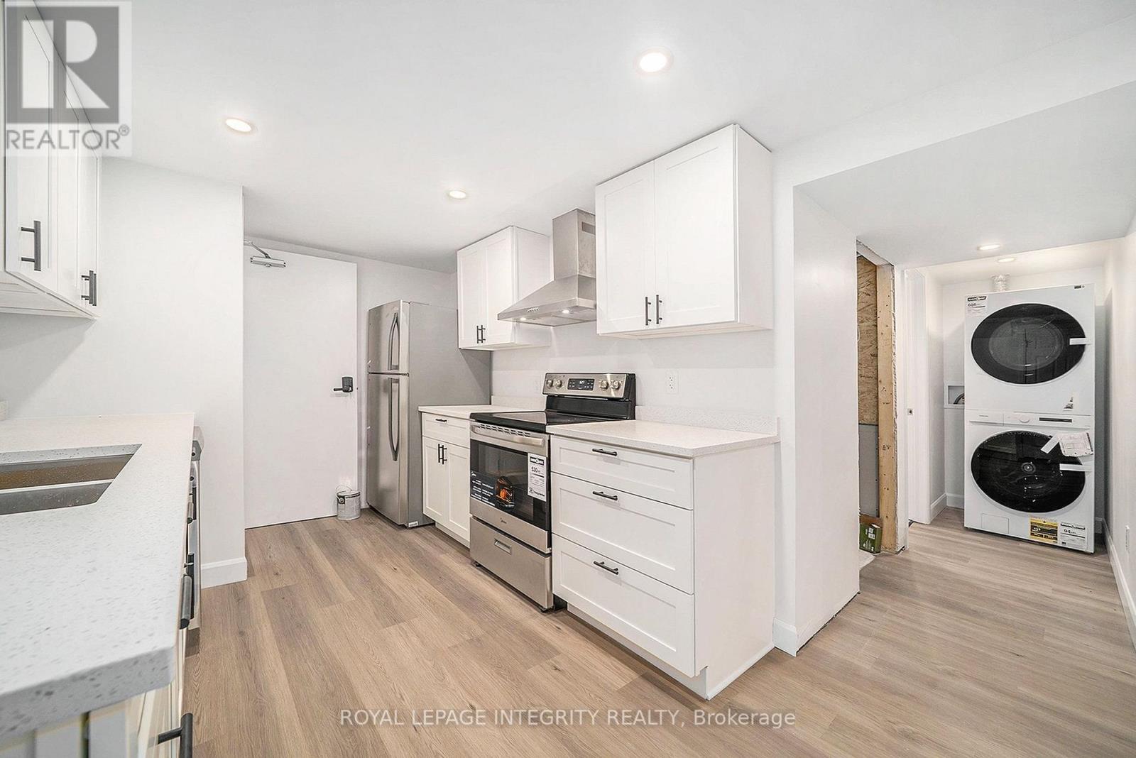 B - 58 Wigan Drive, Ottawa, Ontario  K2E 6L1 - Photo 4 - X13624950