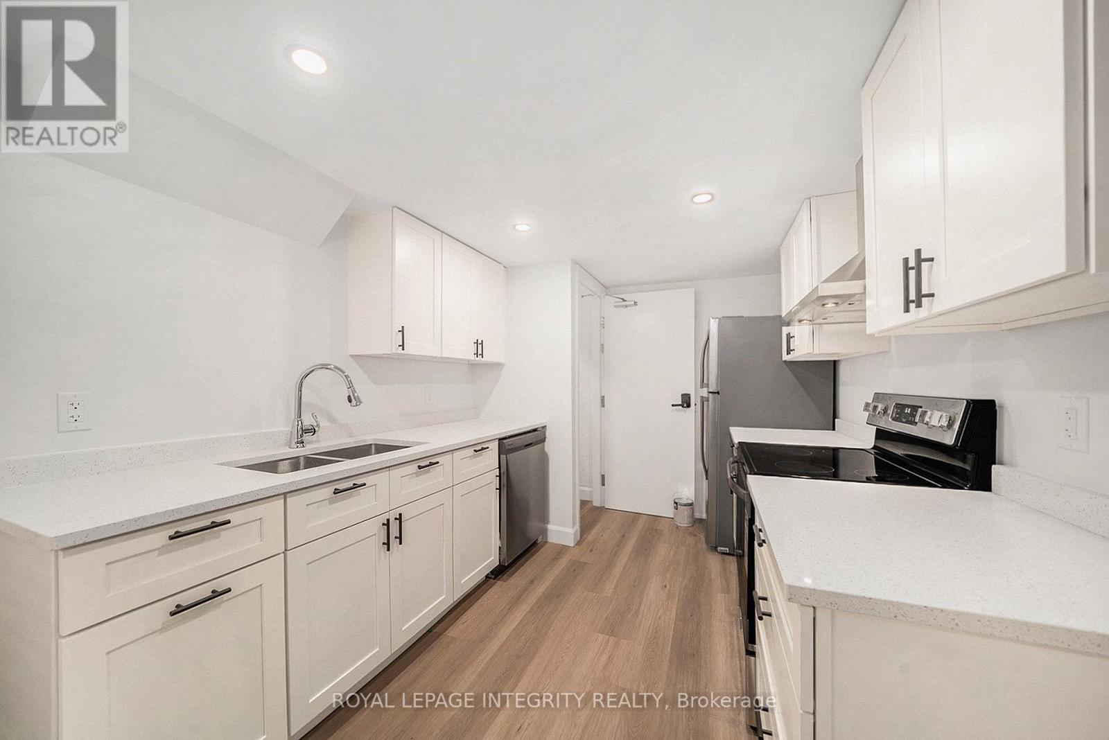 B - 58 Wigan Drive, Ottawa, Ontario  K2E 6L1 - Photo 5 - X13624950