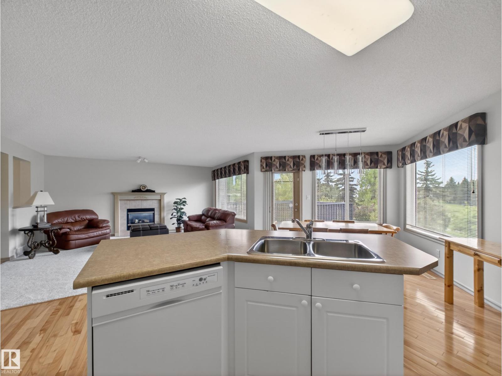 1381 Breckenridge Dr NW, Edmonton, Alberta  T8T 6M2 - Photo 10 - E4491859