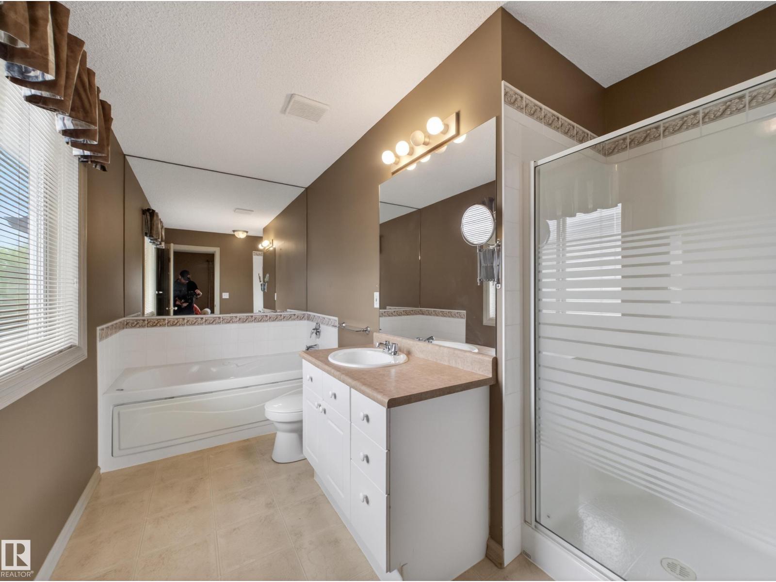 1381 Breckenridge Dr NW, Edmonton, Alberta  T8T 6M2 - Photo 35 - E4491859