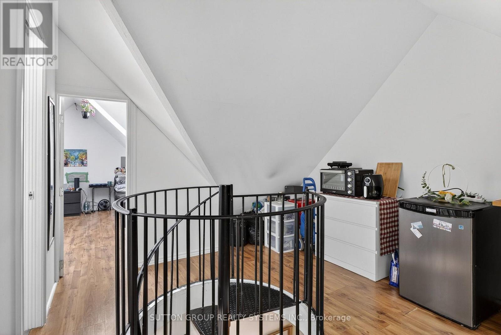 32 Green Lanes, Toronto, Ontario  M8Z 4V6 - Photo 20 - W13624996