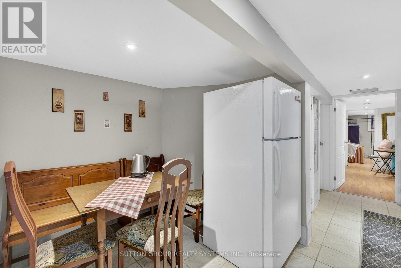 32 Green Lanes, Toronto, Ontario  M8Z 4V6 - Photo 25 - W13624996