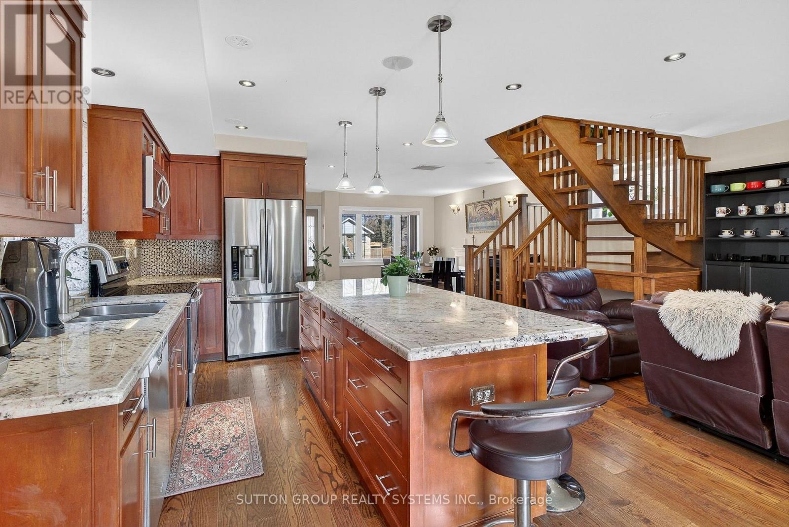 32 Green Lanes, Toronto, Ontario  M8Z 4V6 - Photo 7 - W13624996