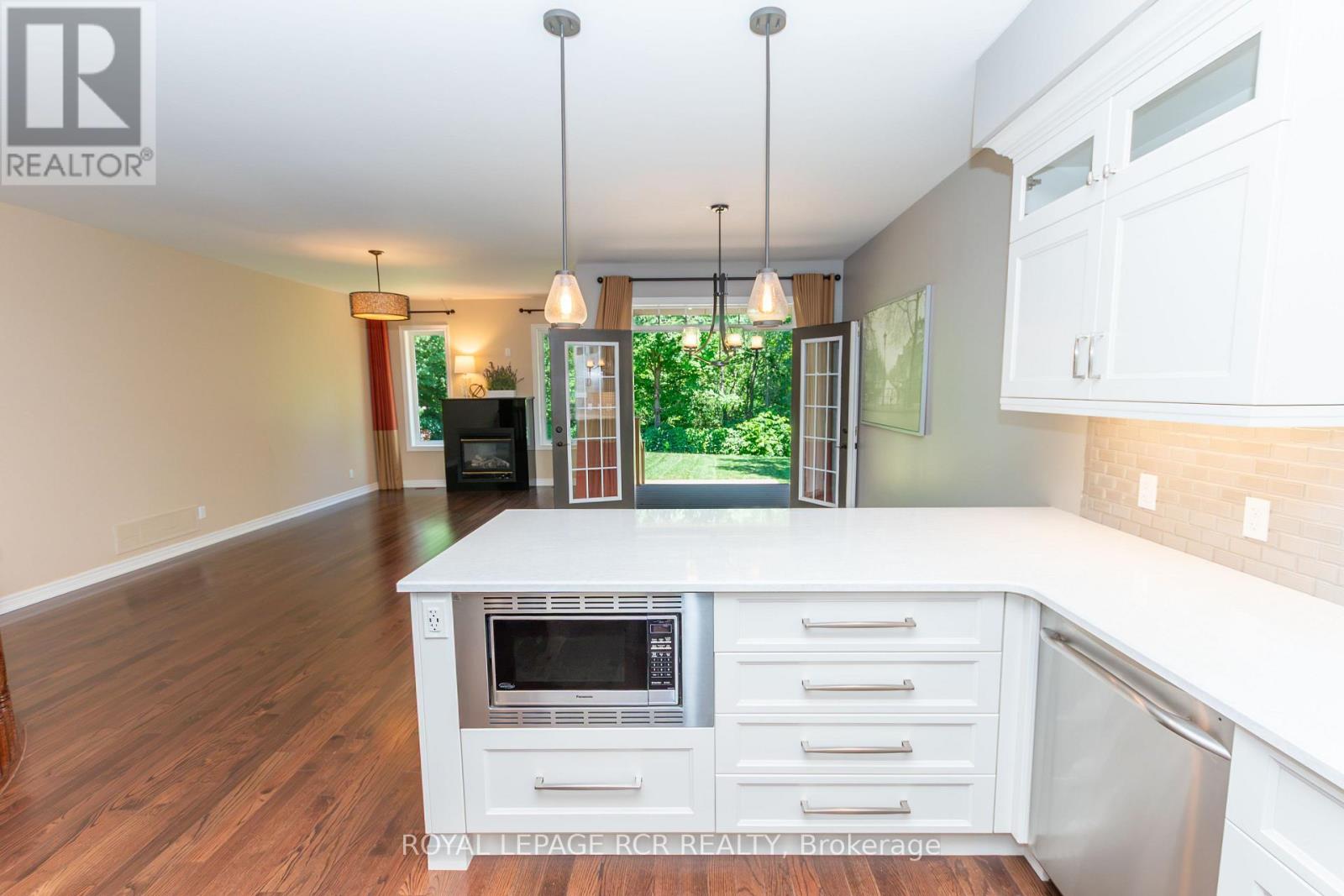 7 Putney Road, Caledon, Ontario  L7C 1R4 - Photo 16 - W13625034
