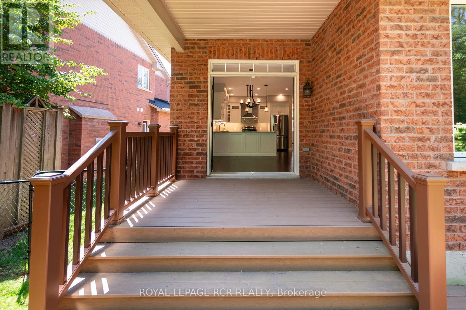 7 Putney Road, Caledon, Ontario  L7C 1R4 - Photo 5 - W13625034