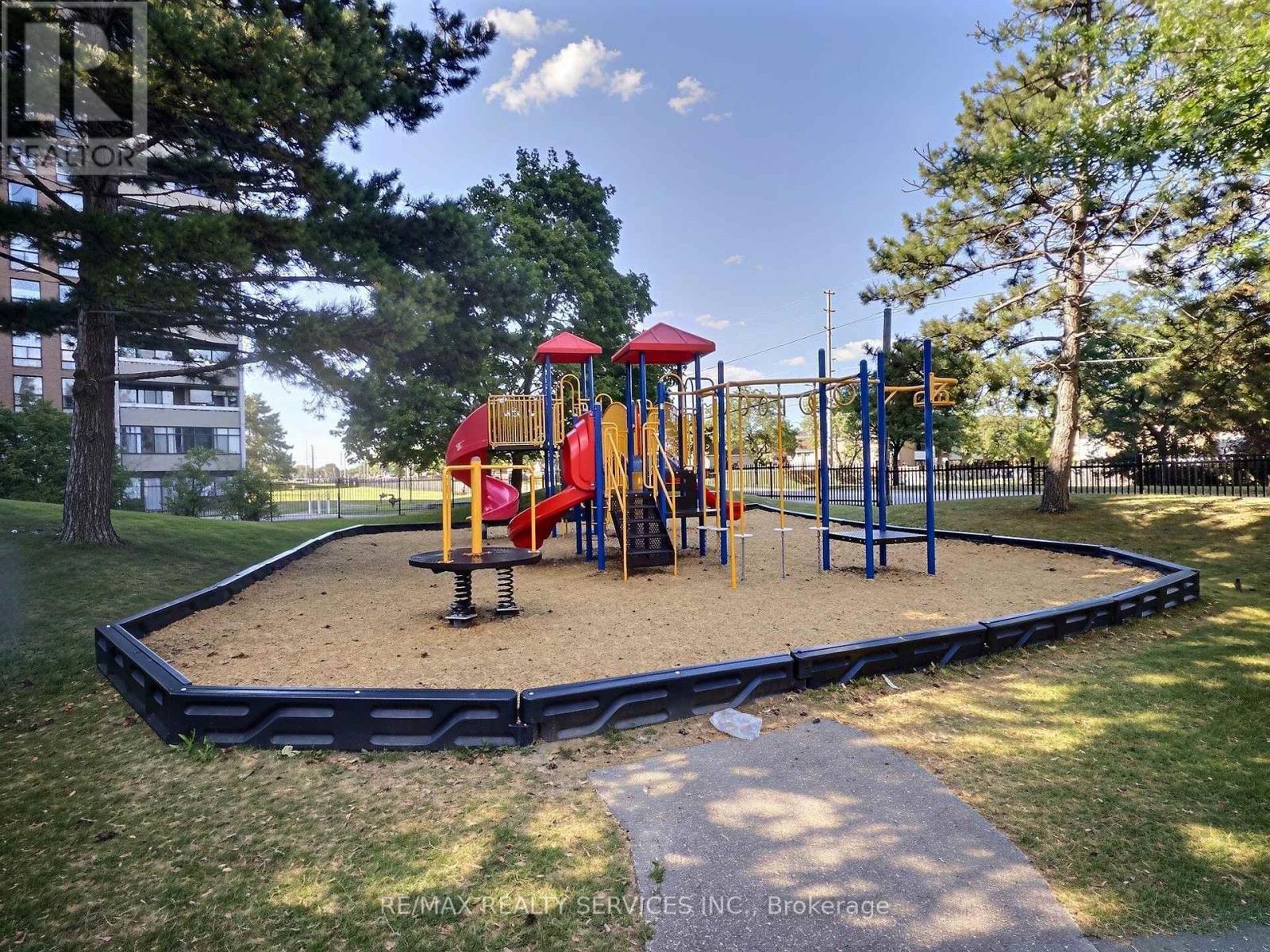 1812 - 18 Knightsbridge Road, Brampton, Ontario  L6T 3X5 - Photo 17 - W13625042