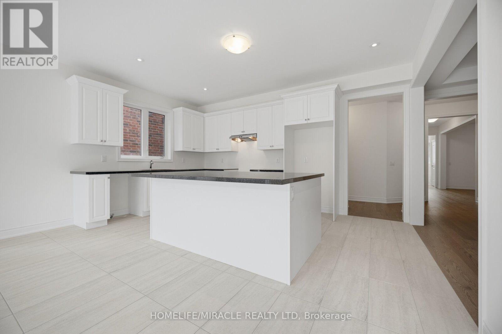 46 Stratford Drive, Caledon, Ontario L7C 4N4 - Photo 6 - W13625064