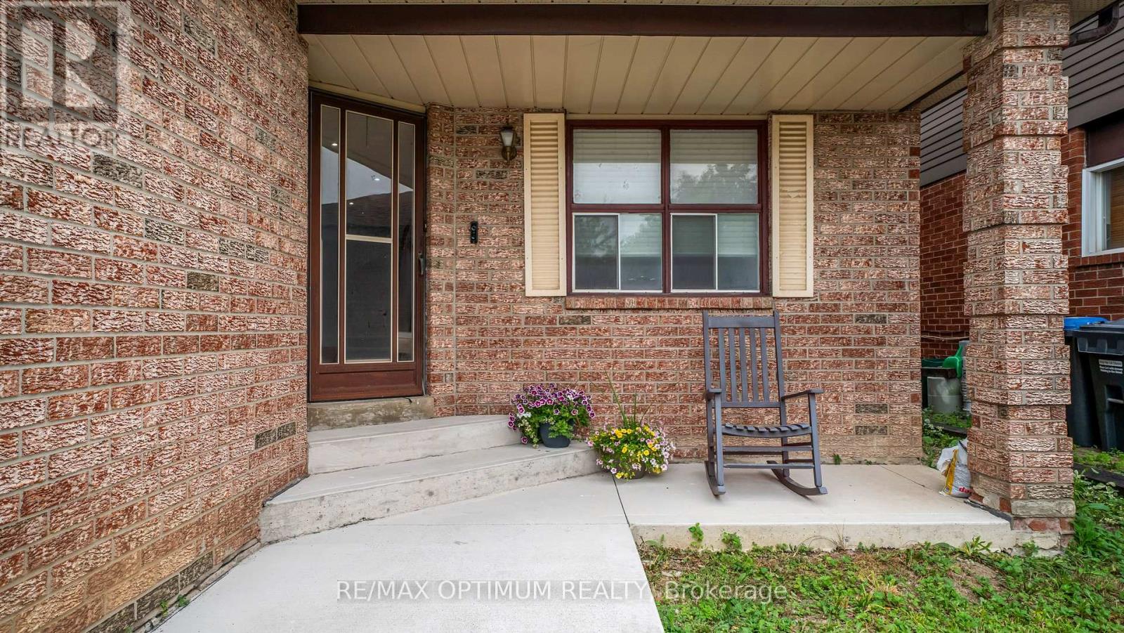 11 Donaldson Drive, Brampton, Ontario  L6Y 3H1 - Photo 3 - W13625076
