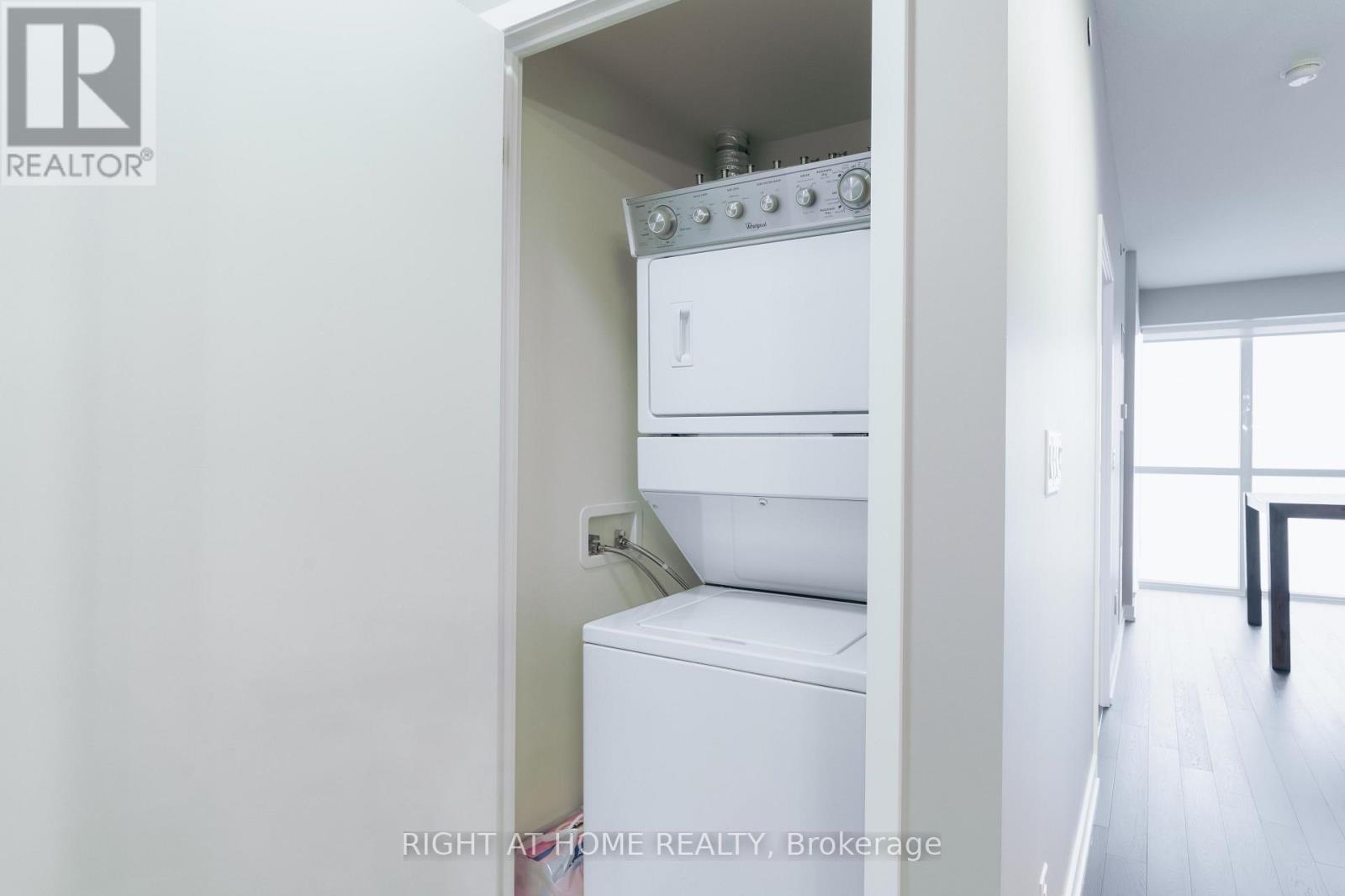 4611 - 4011 Brickstone Mews, Mississauga, Ontario  L5B 0G3 - Photo 14 - W13625086