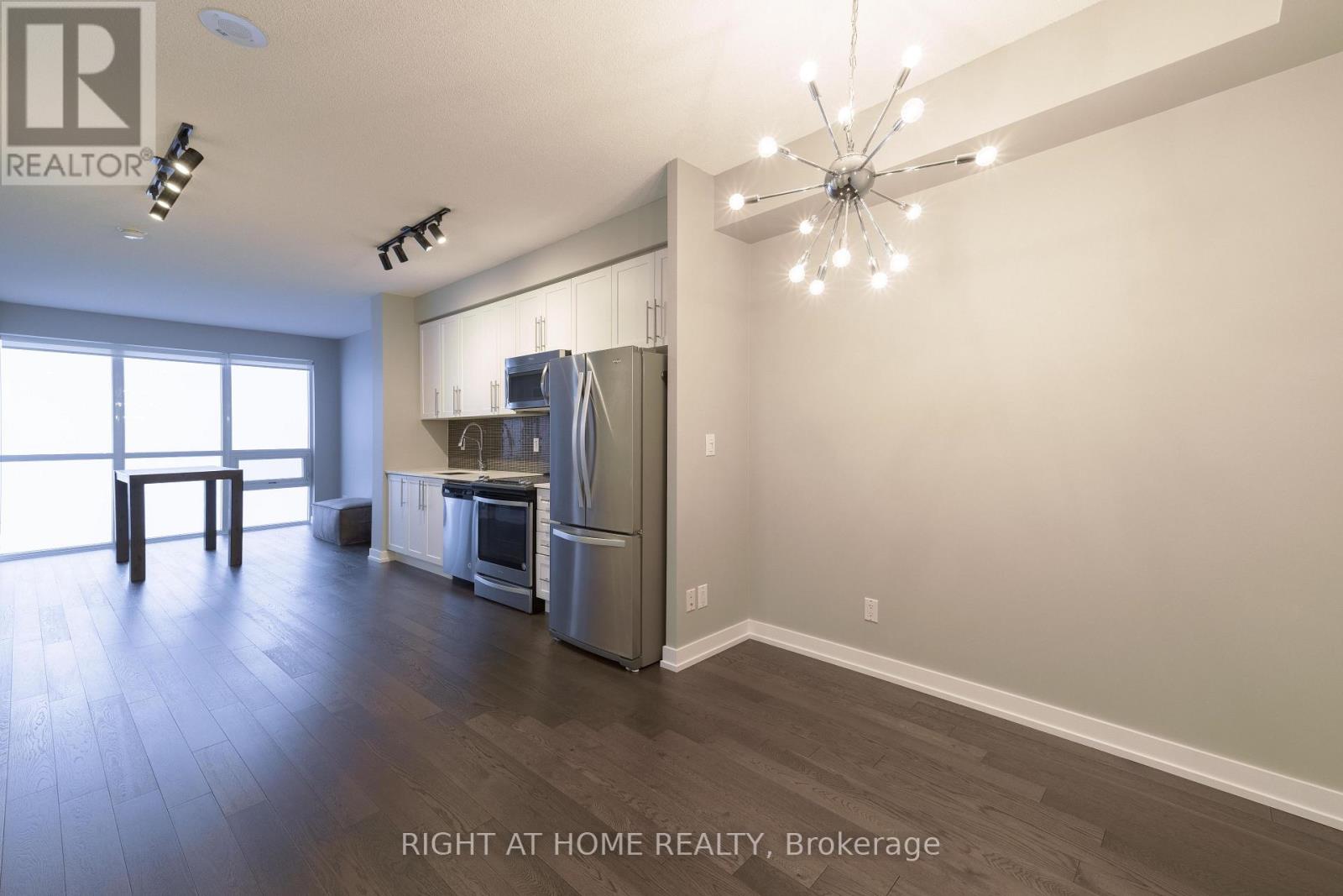 4611 - 4011 Brickstone Mews, Mississauga, Ontario  L5B 0G3 - Photo 3 - W13625086