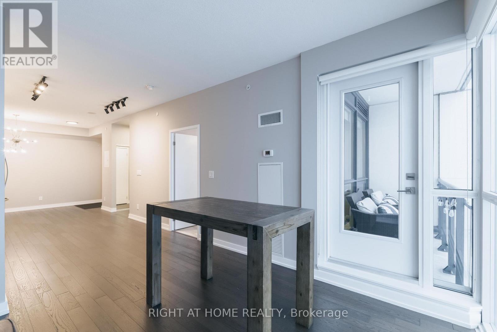 4611 - 4011 Brickstone Mews, Mississauga, Ontario  L5B 0G3 - Photo 8 - W13625086