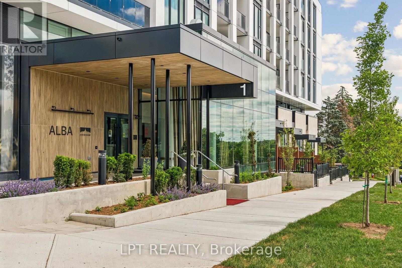 3207 - 1 Fairview Road E, Mississauga, Ontario  L5A 0B4 - Photo 3 - W13625110