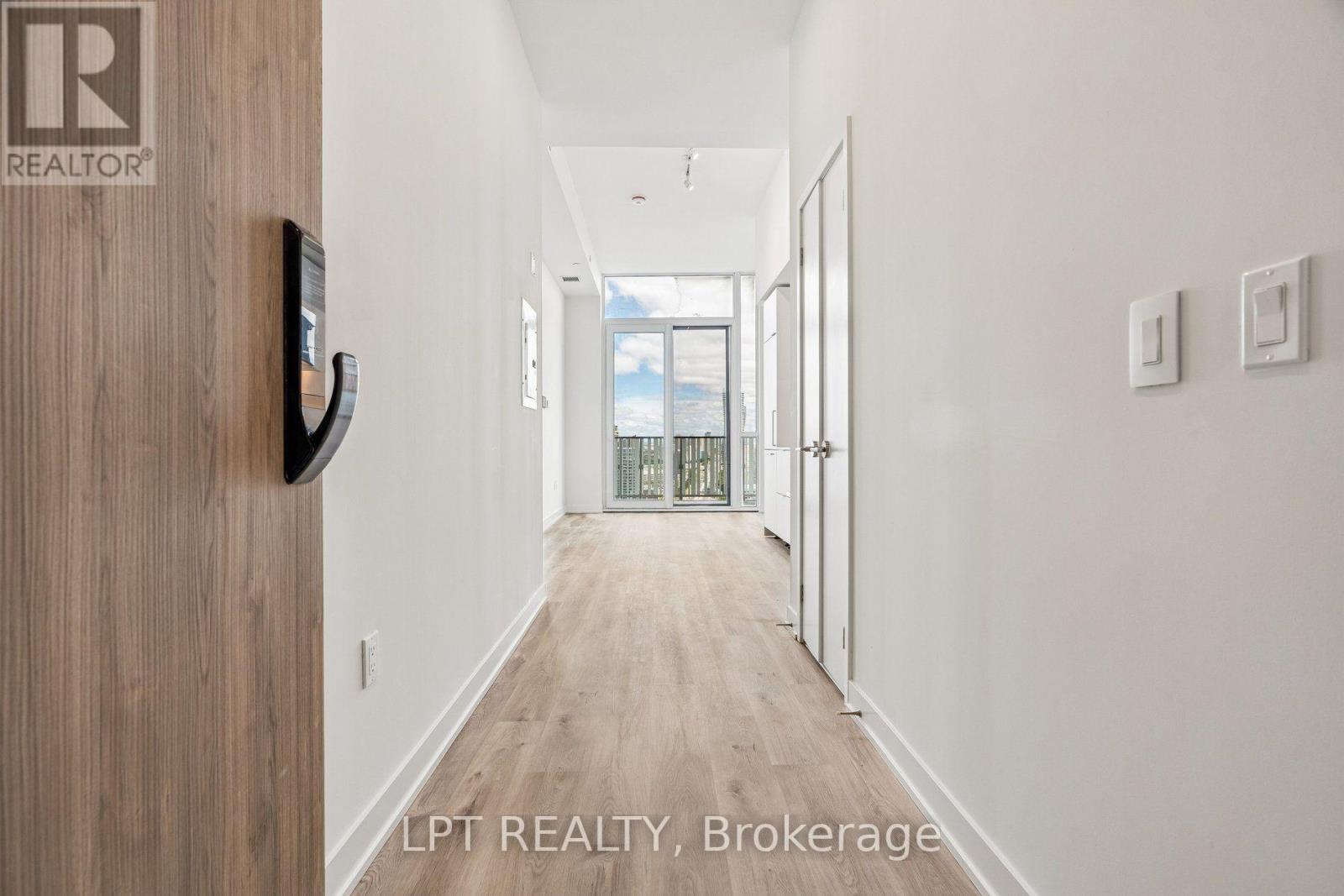 3207 - 1 Fairview Road E, Mississauga, Ontario  L5A 0B4 - Photo 6 - W13625110