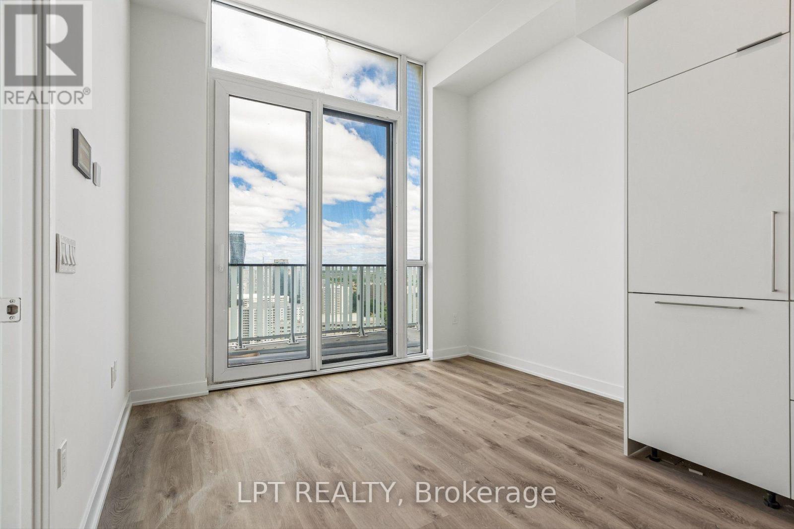 3207 - 1 Fairview Road E, Mississauga, Ontario  L5A 0B4 - Photo 8 - W13625110