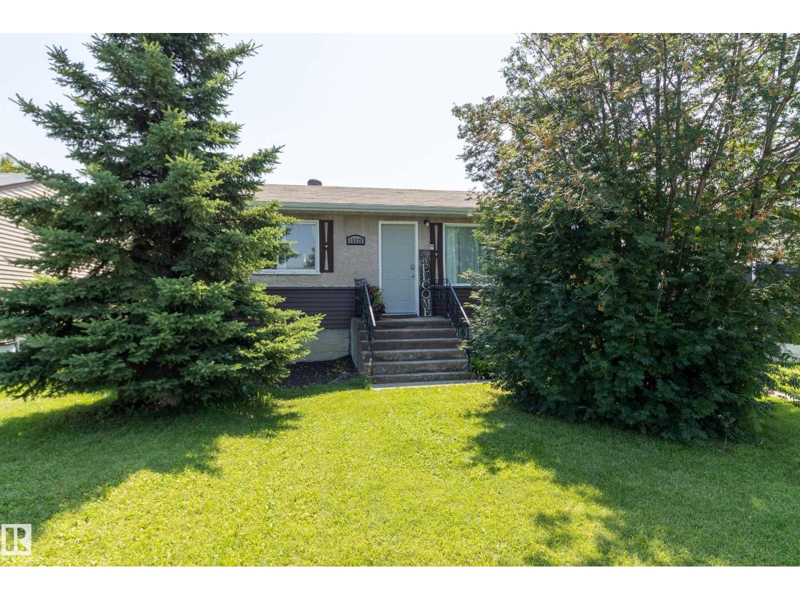 15925 106 Av NW, Edmonton, Alberta  T5P 0W6 - Photo 2 - E4501551
