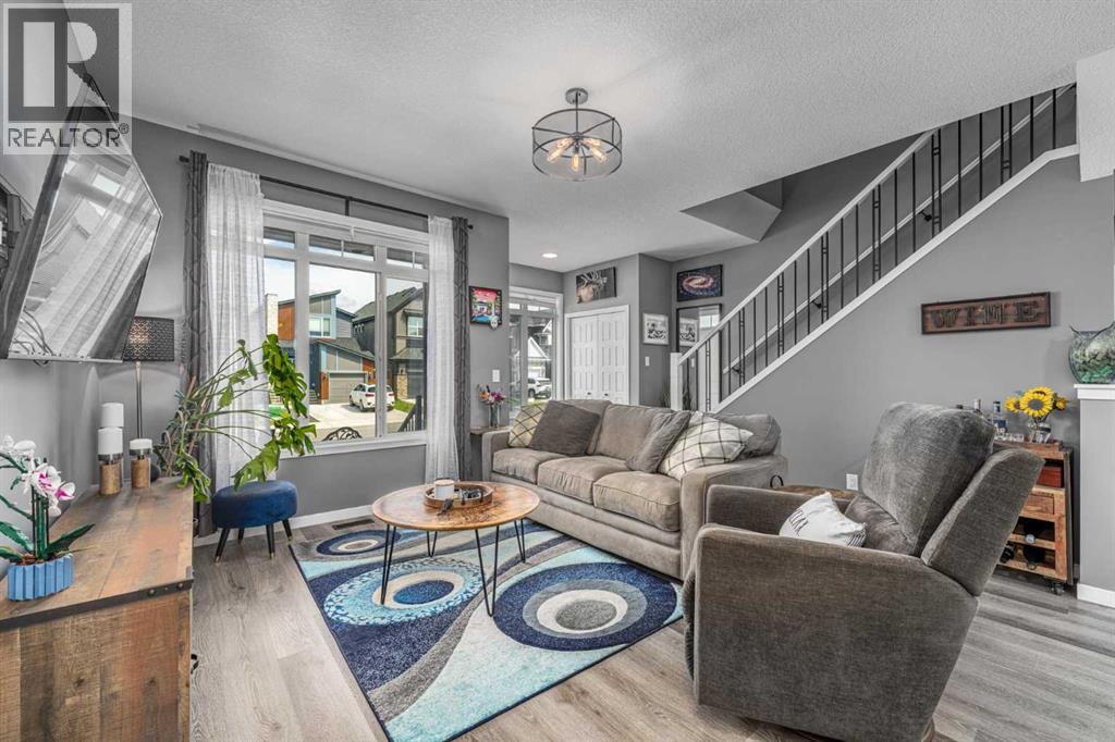 250 Belmont Heath SW, Calgary, Alberta  T2X 4N4 - Photo 5 - A2332107