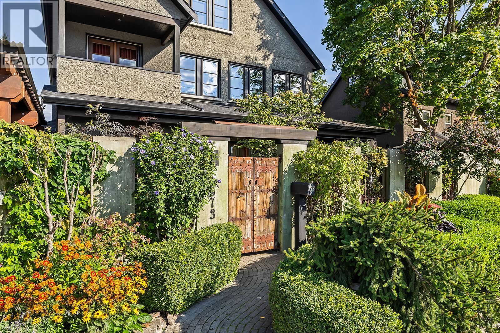 2673 Bath Street, Kelowna, British Columbia  V1Y 1M3 - Photo 2 - 10385668