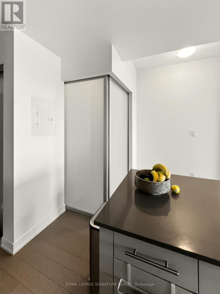 501 - 205 Manning Avenue, Toronto, Ontario  M6J 0E2 - Photo 4 - C13624908