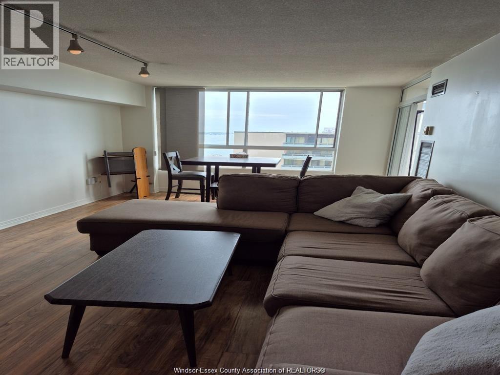75 Riverside Drive East Unit# 1706, Windsor, Ontario  N9A 7C4 - Photo 2 - 26018332