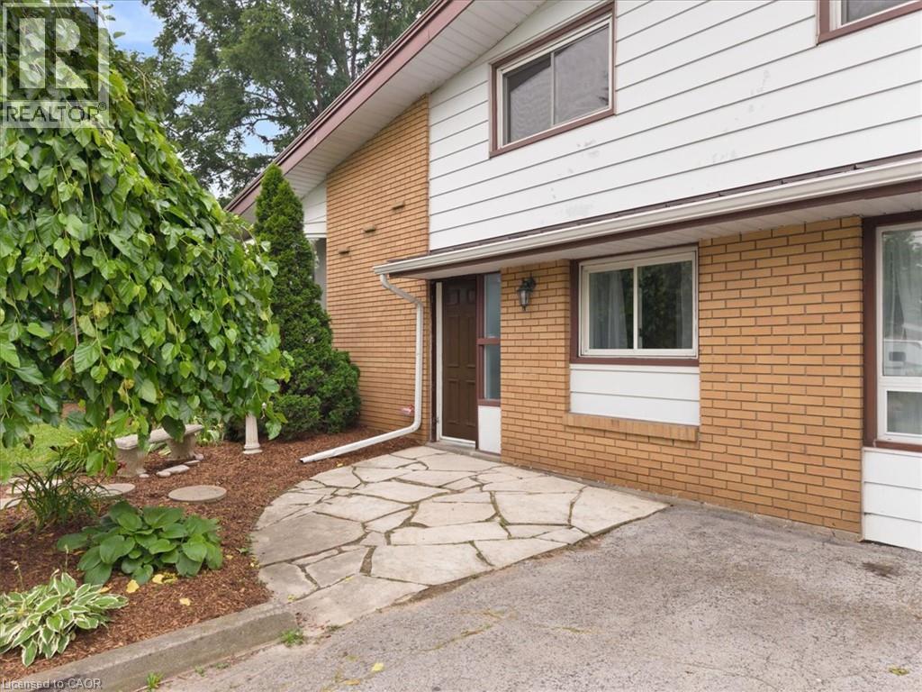 421 Rock Chapel Road, Flamborough, Ontario  L9H 5E2 - Photo 3 - 40848883