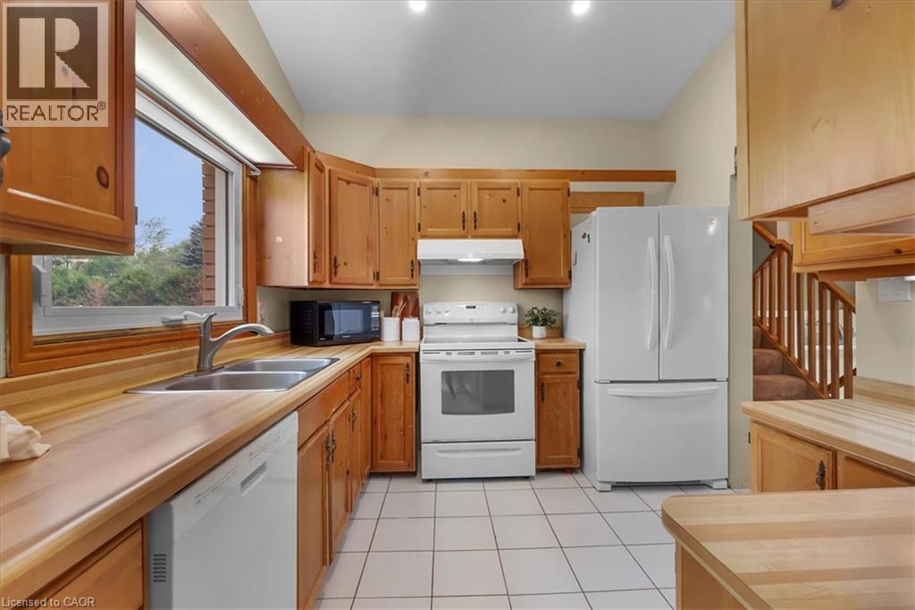 421 Rock Chapel Road, Flamborough, Ontario  L9H 5E2 - Photo 19 - 40848883