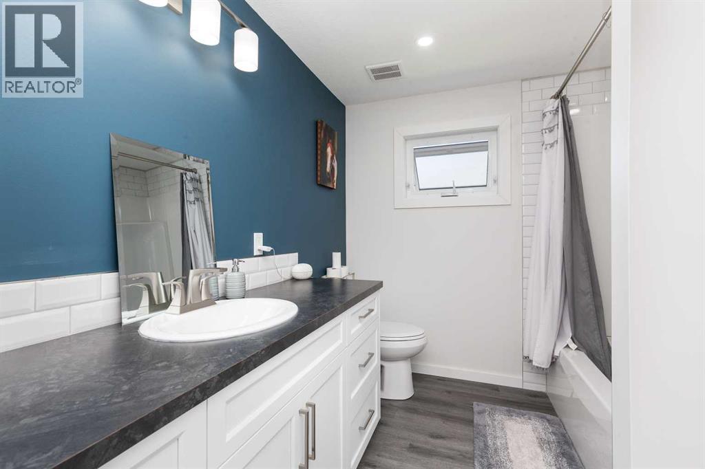 116 S 1 Street W, Magrath, Alberta  T0K 1J0 - Photo 14 - A2333476