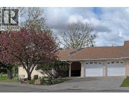 15 Chinook Crescent W, Claresholm, Alberta