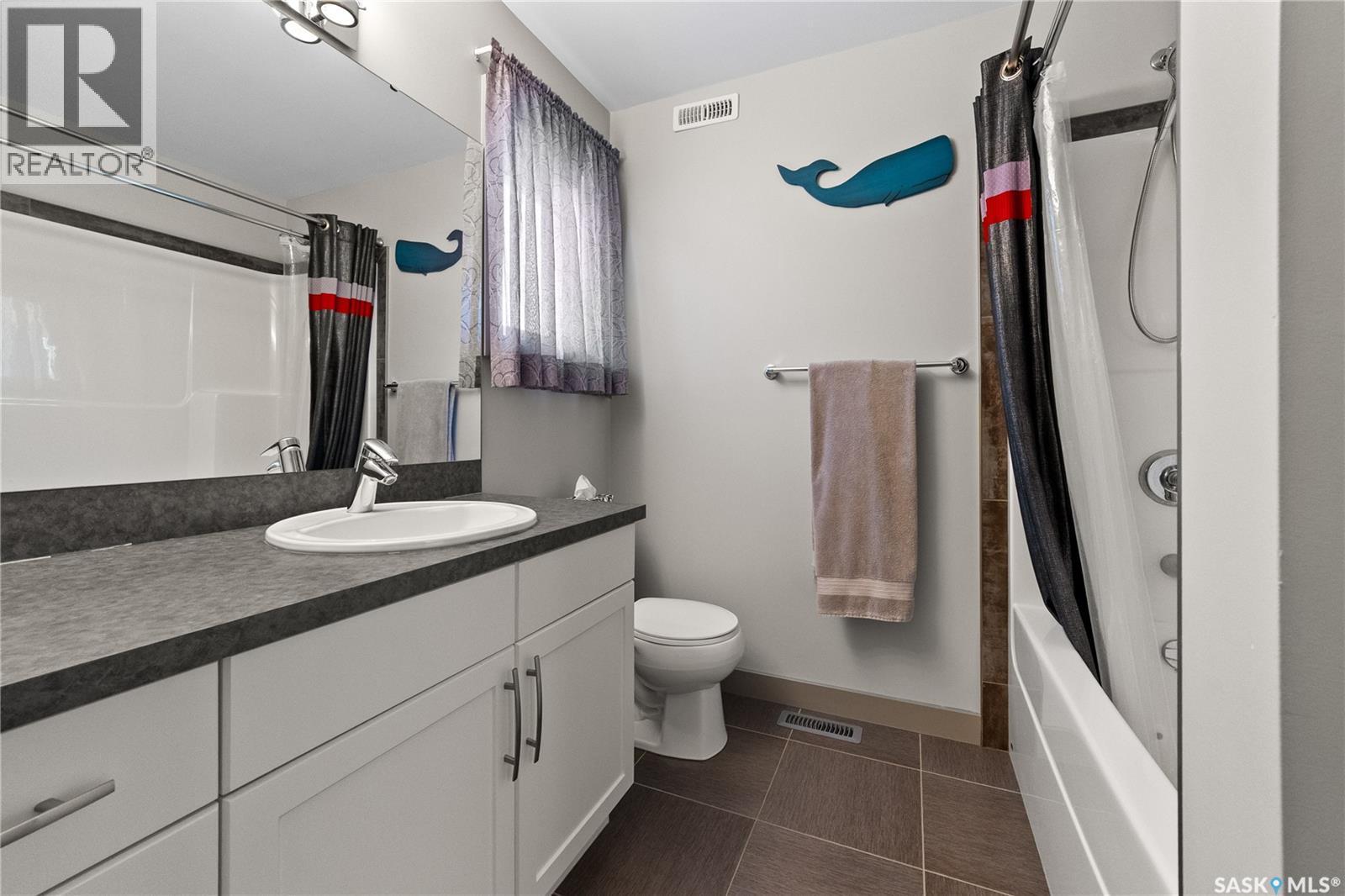 218 Brookview Drive, Regina, Saskatchewan  S4Y 0B2 - Photo 30 - SK044182