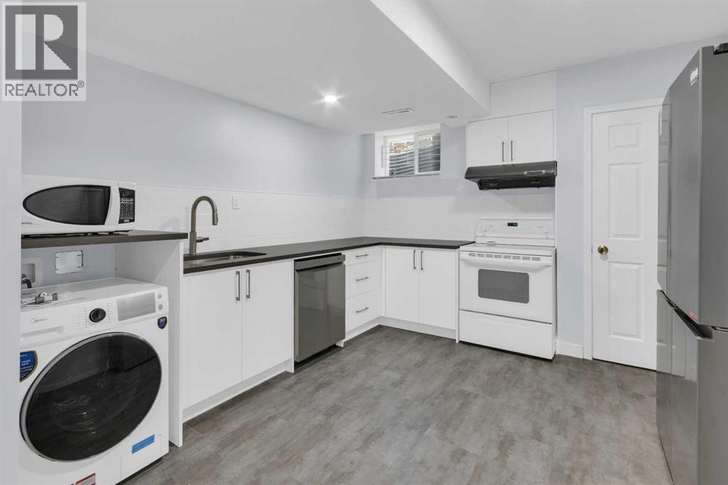 99 Edgeridge View NW, Calgary, Alberta  T3A 5Z1 - Photo 30 - A2331929