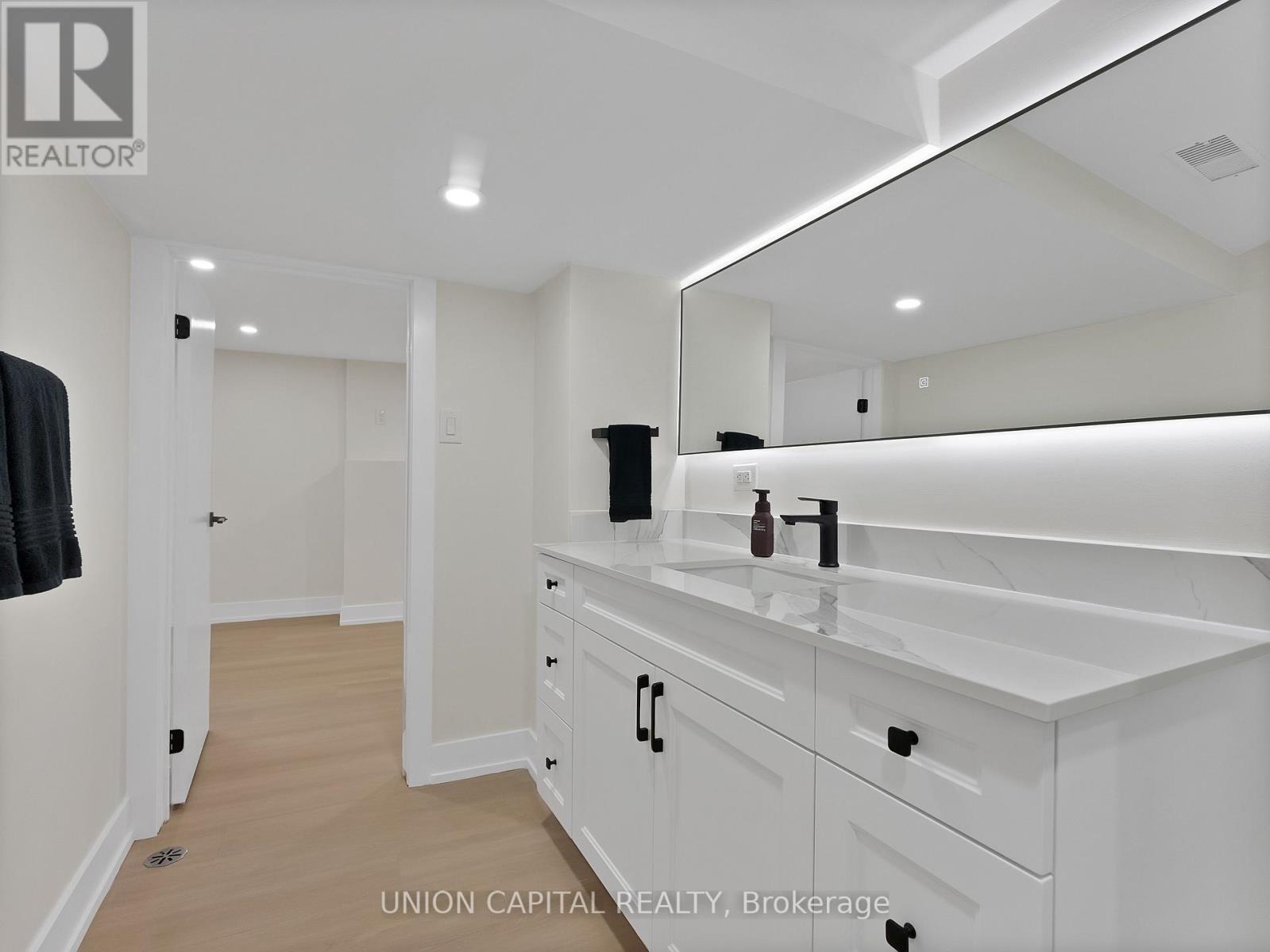 81 Maybourne Avenue, Toronto, Ontario  M1L 2W3 - Photo 37 - E13617840