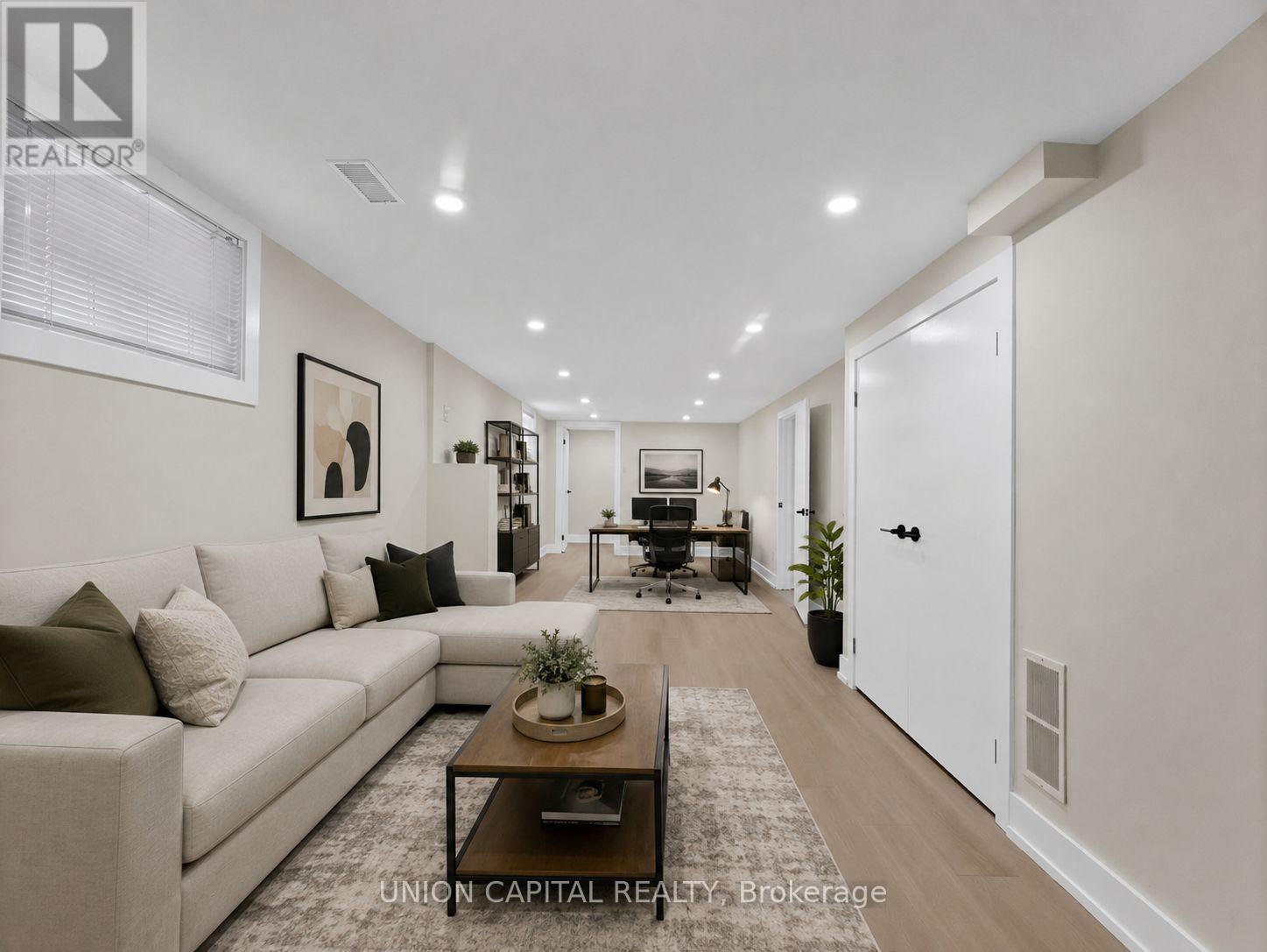 81 Maybourne Avenue, Toronto, Ontario  M1L 2W3 - Photo 33 - E13617840