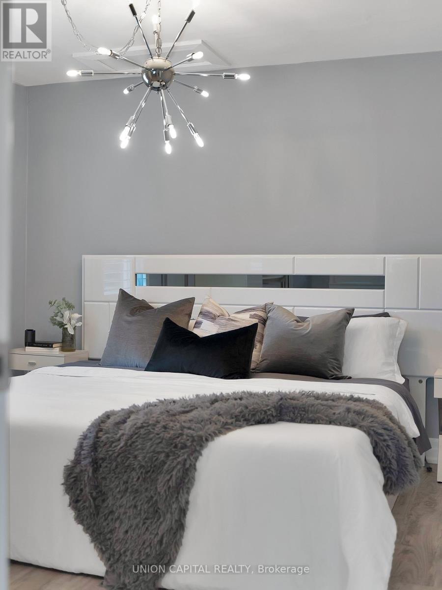 81 Maybourne Avenue, Toronto, Ontario  M1L 2W3 - Photo 21 - E13617840