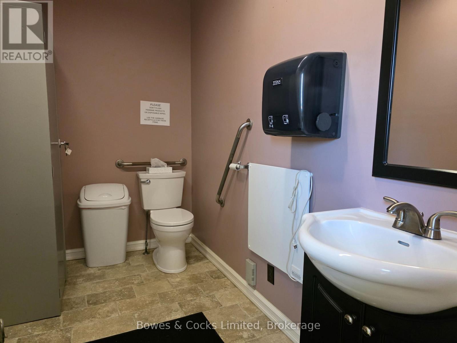 Main Floor - 315 Reid Street, Peterborough, Ontario  K9J 3R2 - Photo 8 - X13625158