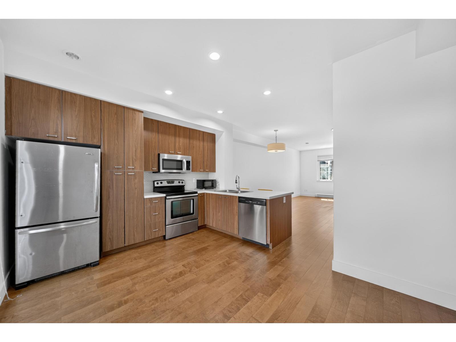 92 2450 161a Street, Surrey, British Columbia  V3S 8K4 - Photo 3 - R3117117