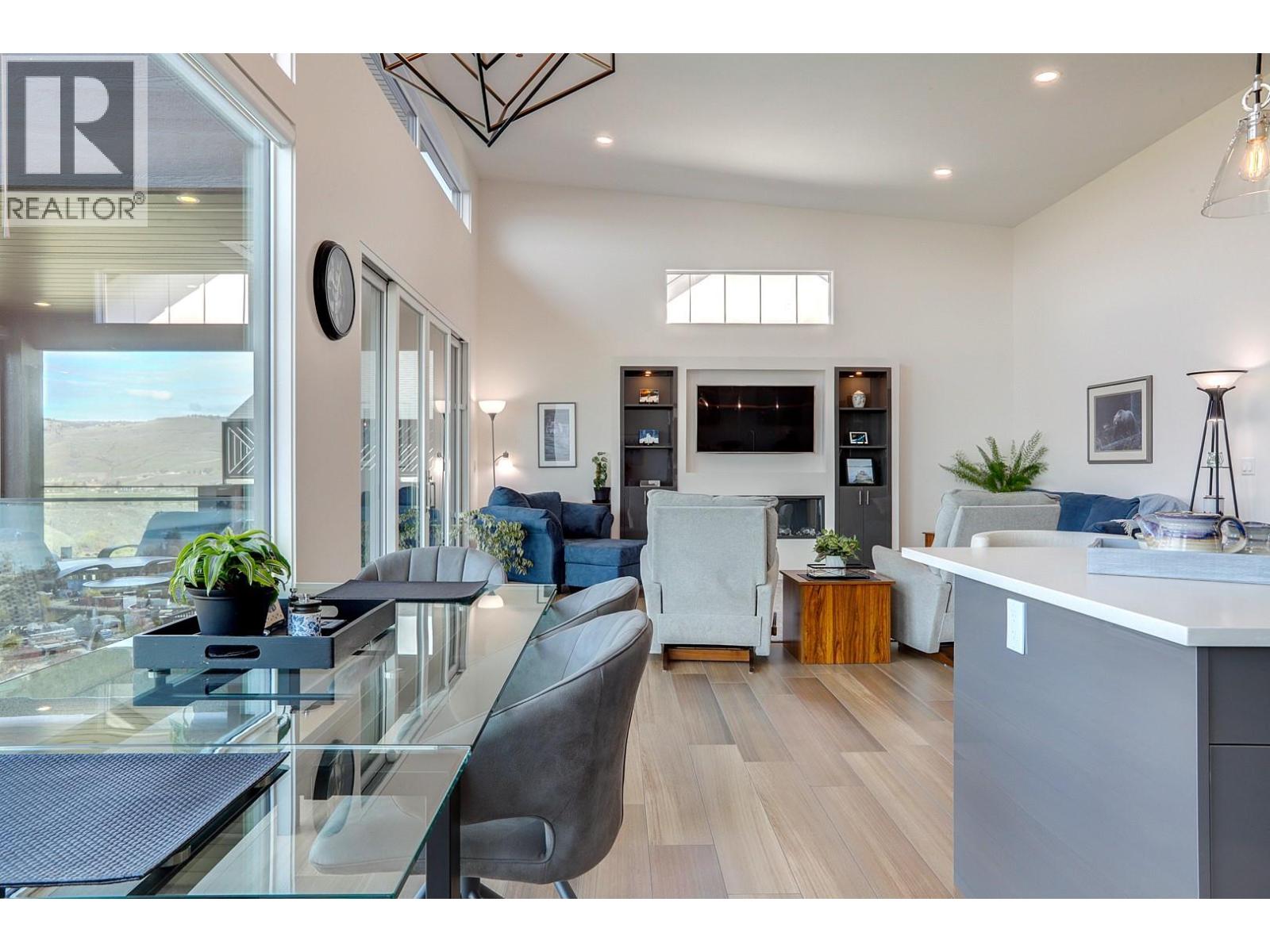 912 Mt Griffin Road, Vernon, British Columbia  V1B 0A5 - Photo 12 - 10384103